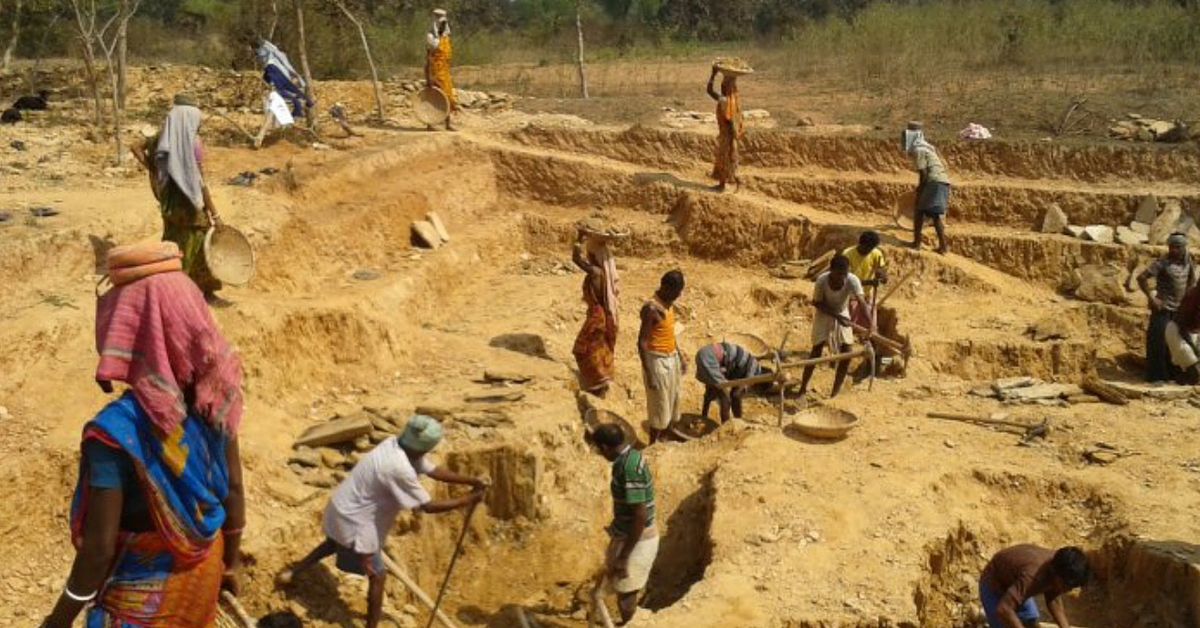 VIDEO: Villagers Dig 270 Ponds to Capture Rain Water