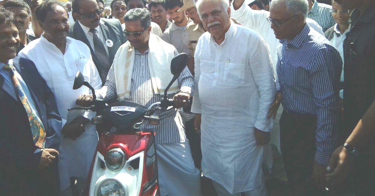 Chief Minister Siddaramaiah during an 'E-mobility awareness campaign'.