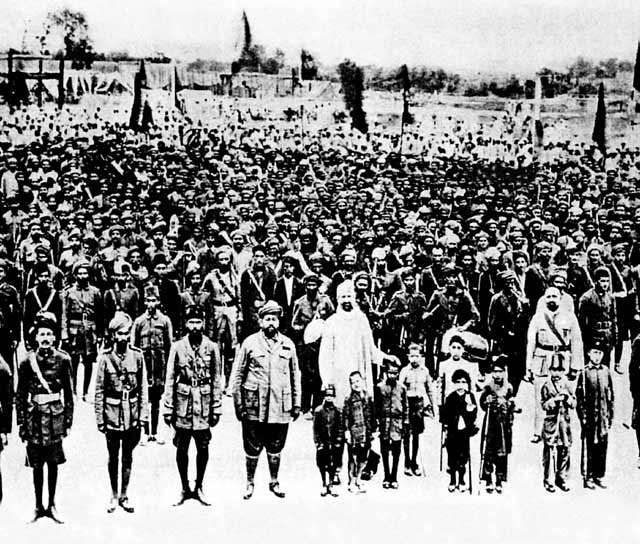 Followers of the Khudai Khidmatgar (Servants of God). (Source: Wikimedia Commons)