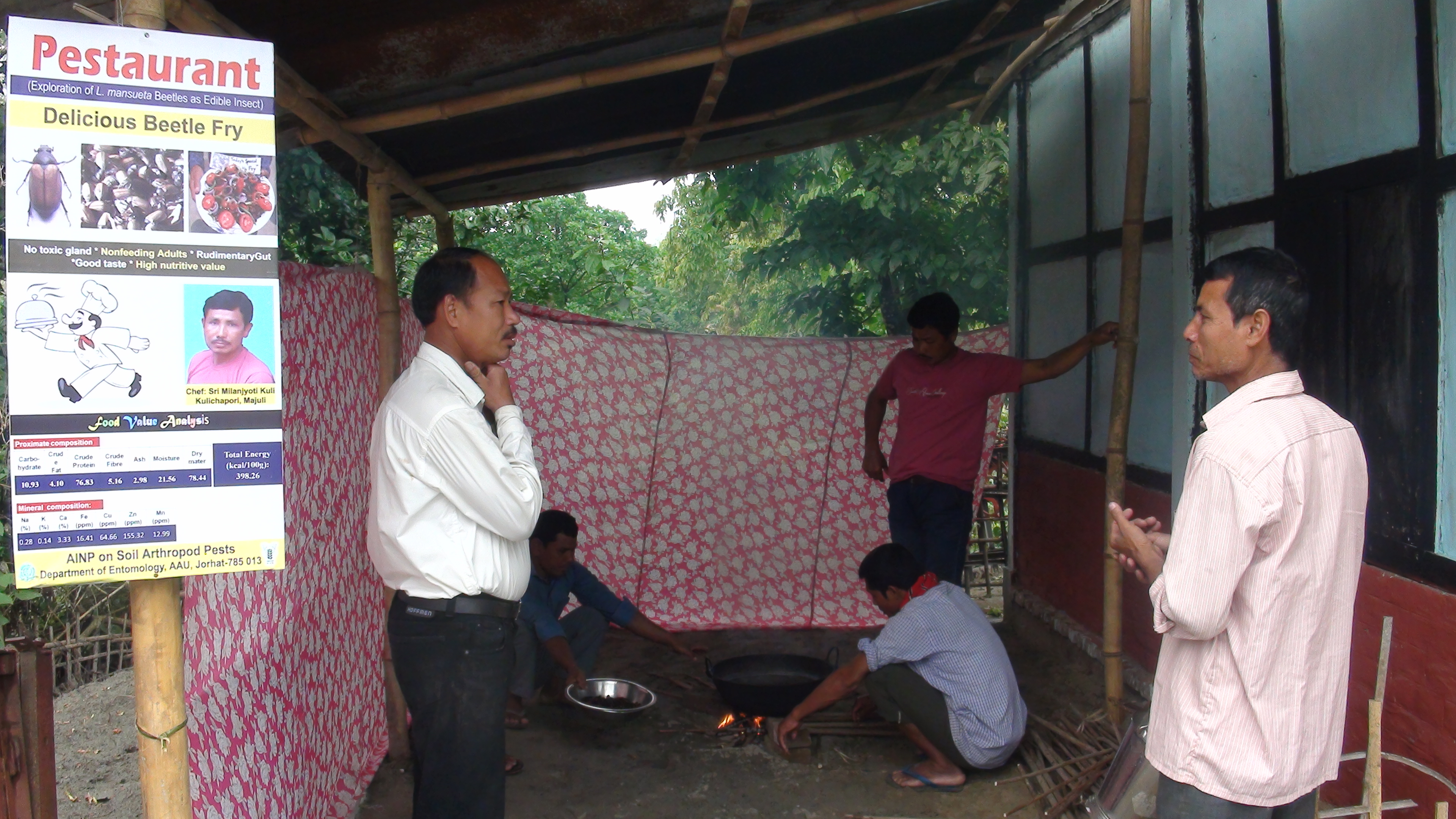 Preparation at the 'Pestaurant'. (Source: AINPSAPJORHAT AAU)